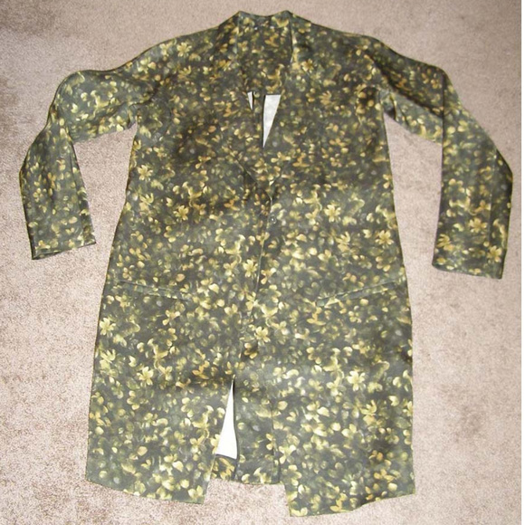 💚💛 New $2k VERA WANG Runway silk coat size 6 - Picture 5 of 8